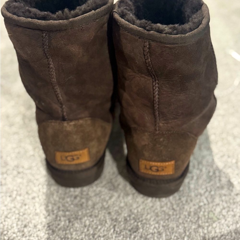 ugh women’s boots size 8